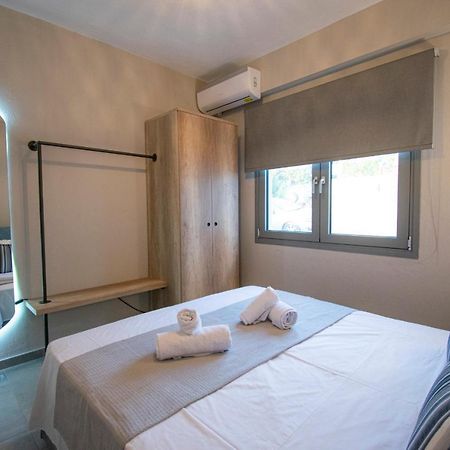Heraclea Luxury Suites Nea Iraklia Exteriér fotografie
