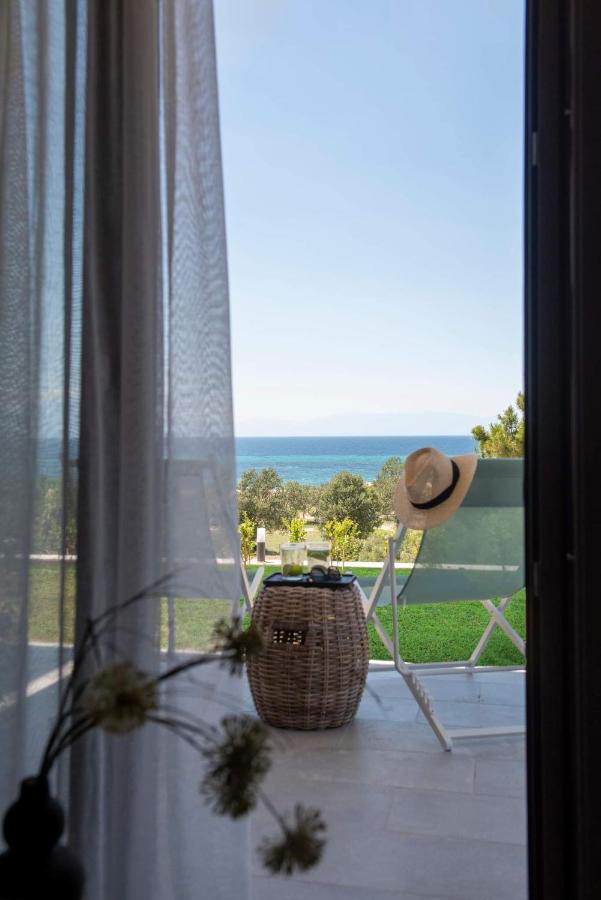 Heraclea Luxury Suites Nea Iraklia Exteriér fotografie