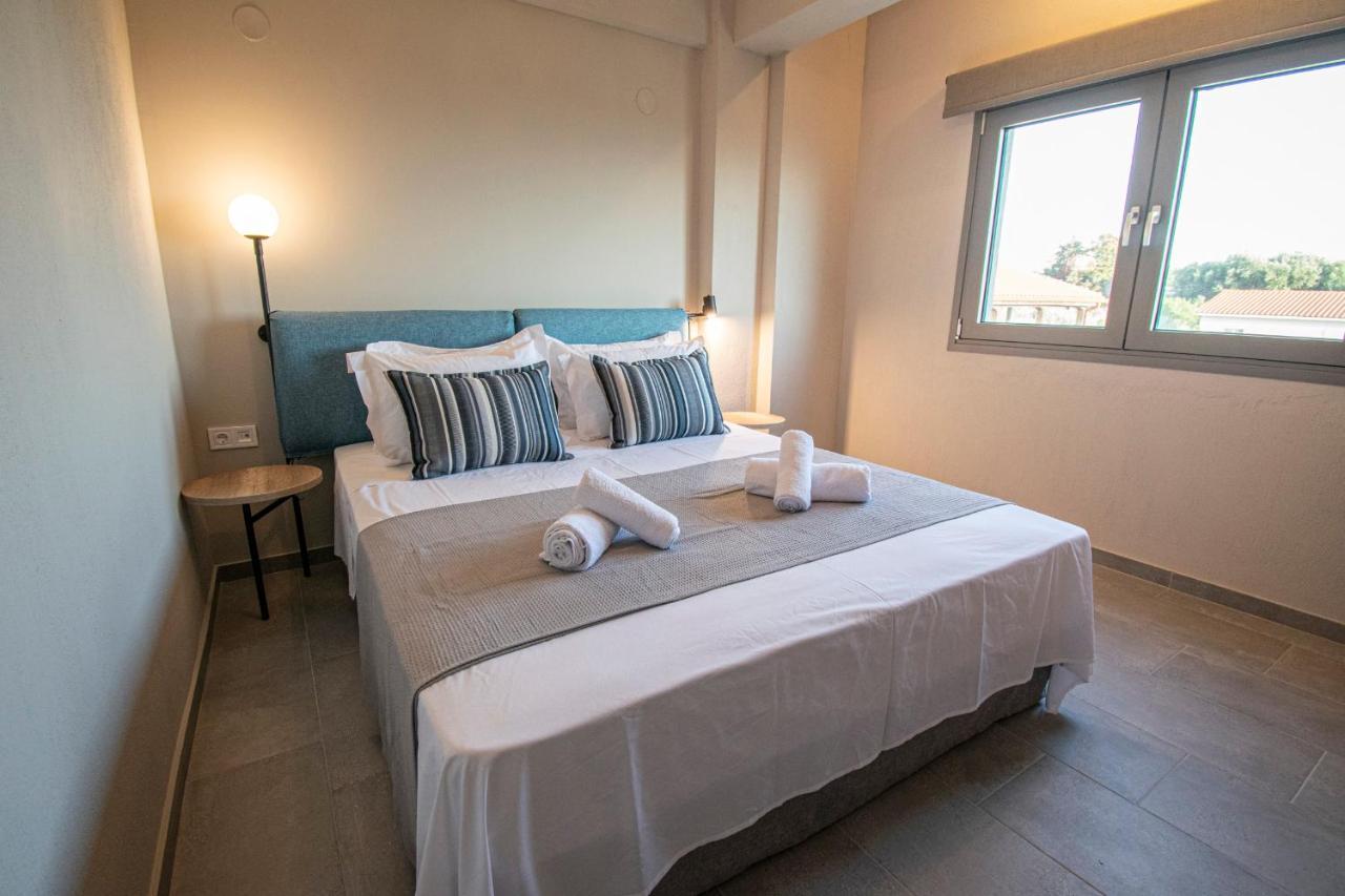 Heraclea Luxury Suites Nea Iraklia Exteriér fotografie