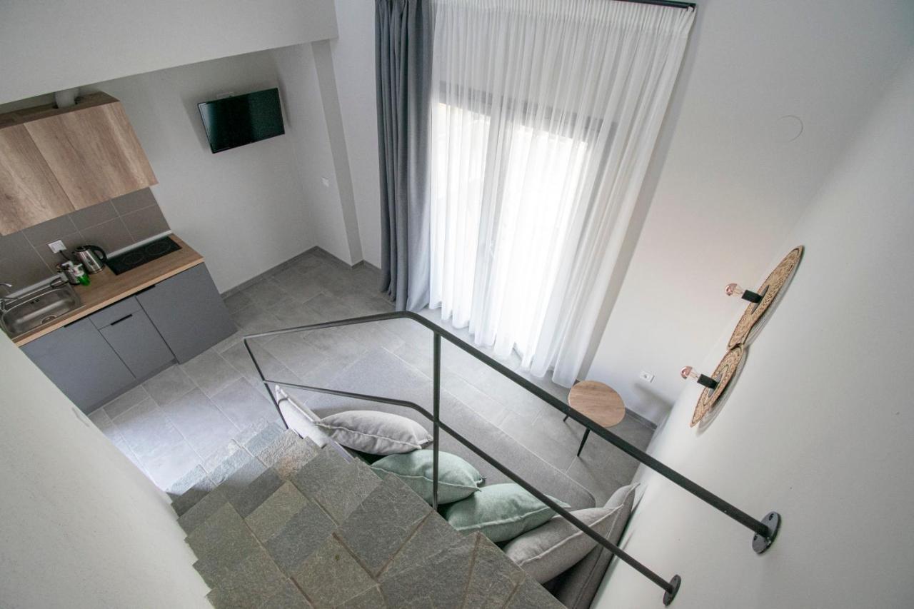 Heraclea Luxury Suites Nea Iraklia Exteriér fotografie