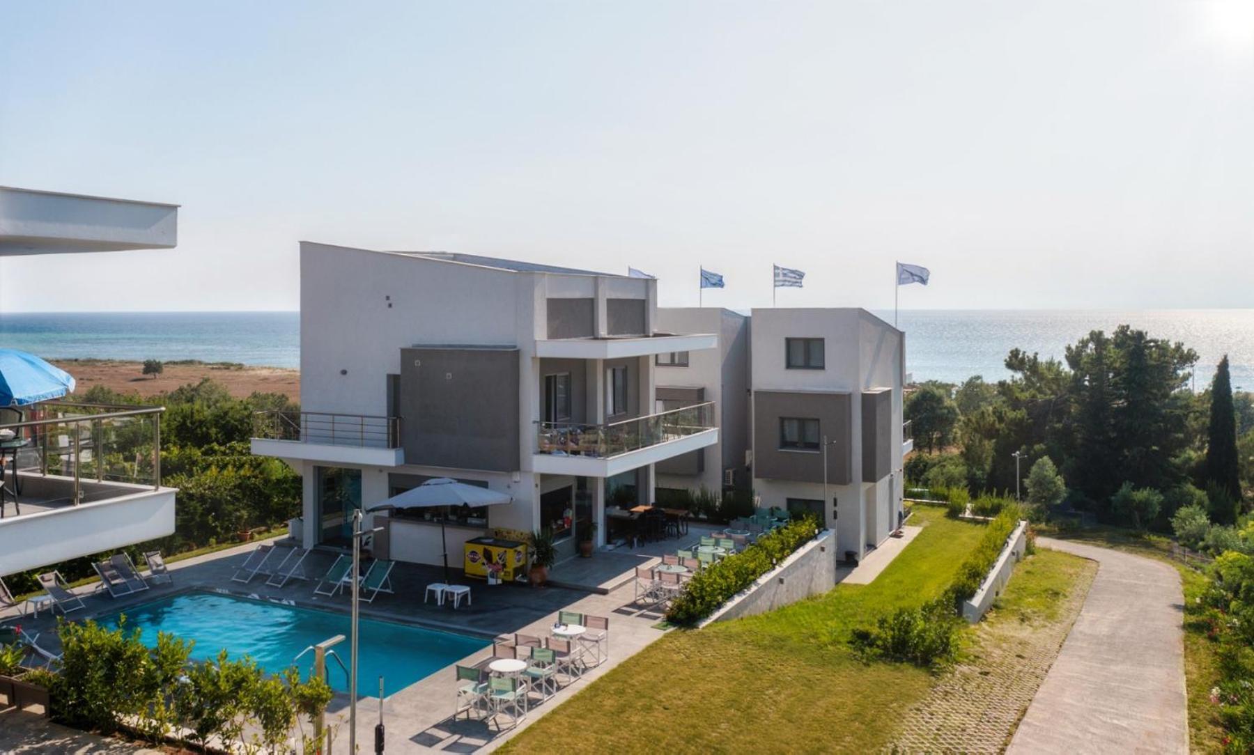 Heraclea Luxury Suites Nea Iraklia Exteriér fotografie